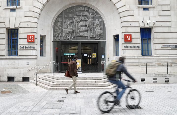 One of the entrances to the London School of Economics and Political Science, in London (United Kingdom) on March 8, 2021 (HAN YAN / XINHUA)