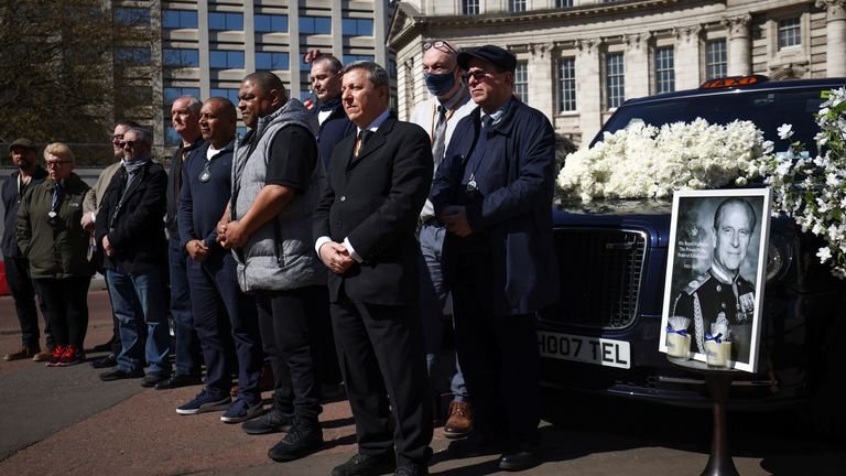 London Black Cab taxi drivers observe a minute of silence during the funeral of Britain's Prince Philip, husband of Queen Elizabeth, who died at the age of 99, on The Mall in London, Britain on April 17, 2021.  REUTERS / Henry Nicholls