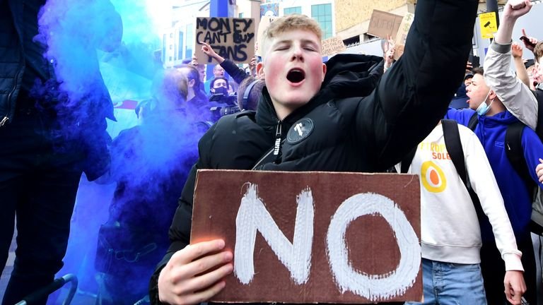 Fans outside Stamford Bridge protest Chelsea's involvement in planned European Super League