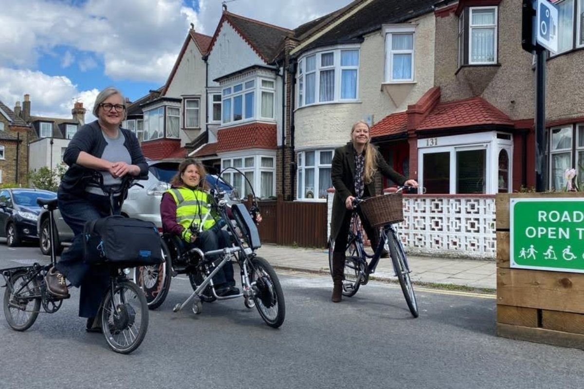 Sian Berry visited a low-traffic neighborhood alongside Assembly candidate Caroline Russell and activist Isabelle Clement.  Credit: London Green Party