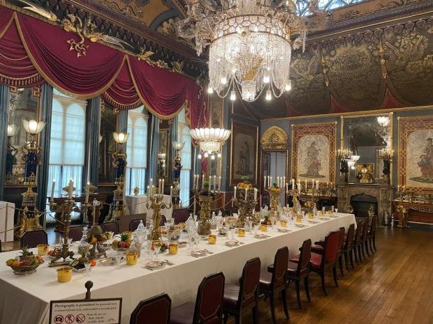 L'Argus: a banquet hall in the royal pavilion