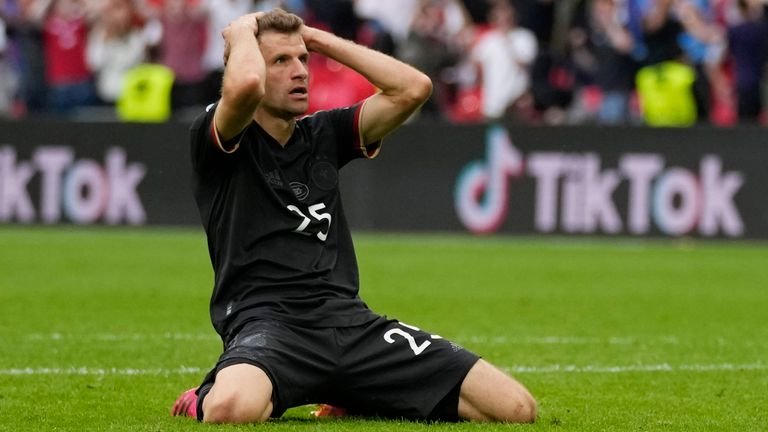 Bayern Munich striker Thomas Muller missed a crucial change right after Raheem Sterling's goal