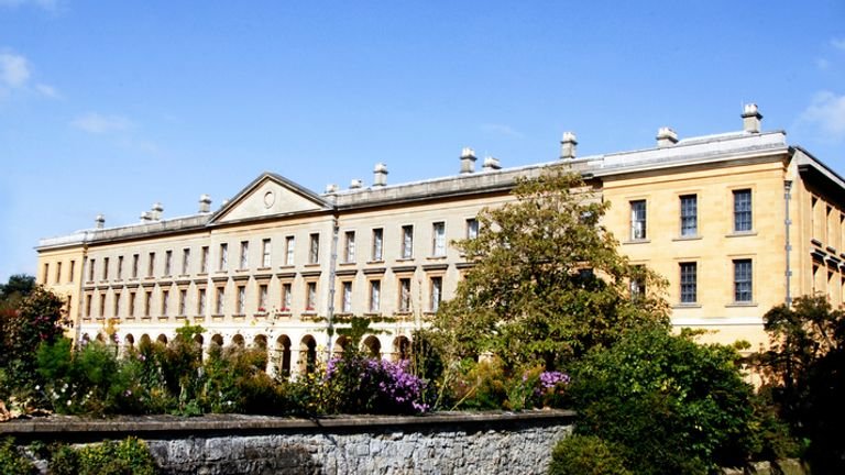 Magdalen is one of the most prestigious colleges of the University of Oxford