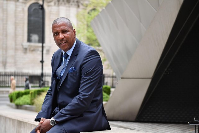 Former Sheffield Wednesday defender Viv Anderson has spoken out against those considering booing England players by taking the knee.