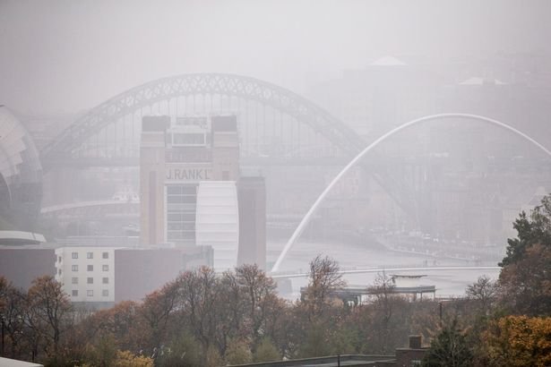 Gateshead Millennium Bridge: fog on the Tyne