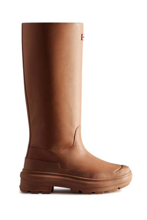 Times Series: Shop the Villanelle look with these Hunter boots from Killing Eve (Hunter)