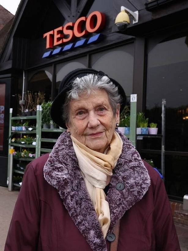 Lola Sledmere, 88, who lost £1,000 to an elaborate car park scam